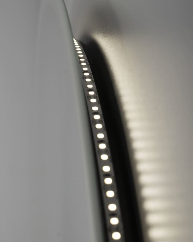 Arven - ovaler LED Badspiegel